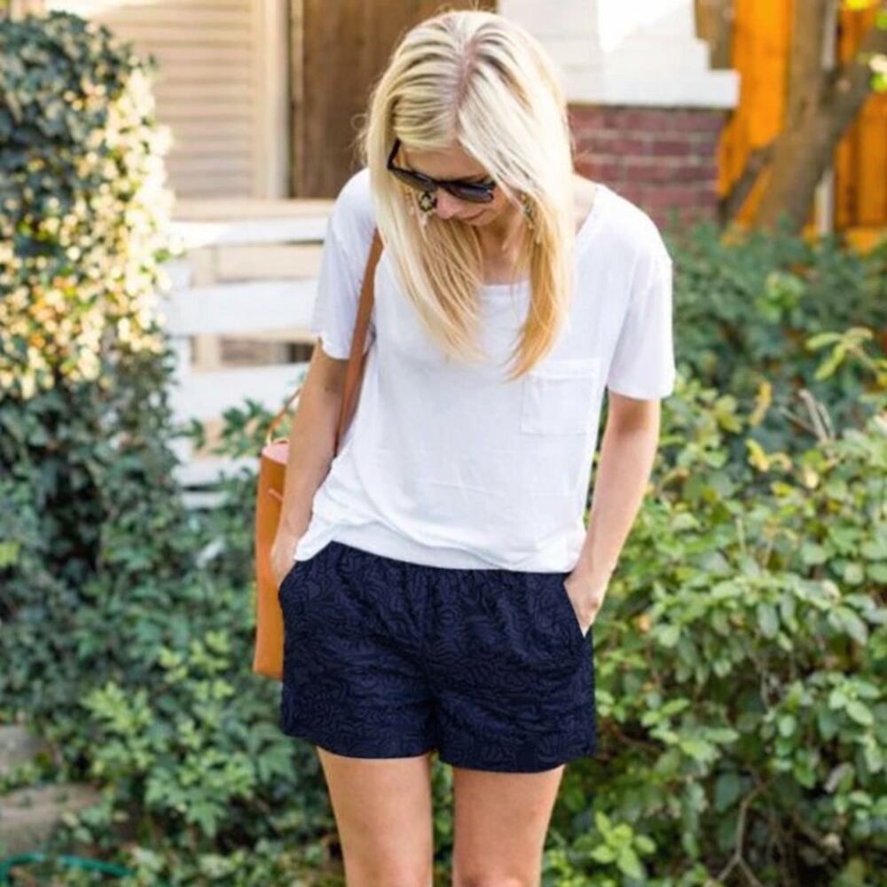 2/$30 J. Crew Pull On Matelasse Shorts Navy Blue A6063 Size 00